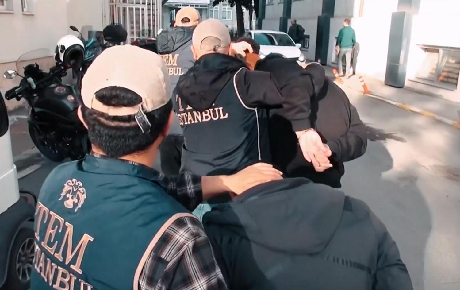 33 ilde IŞİD operasyonu: 233 kişi yaralandı  