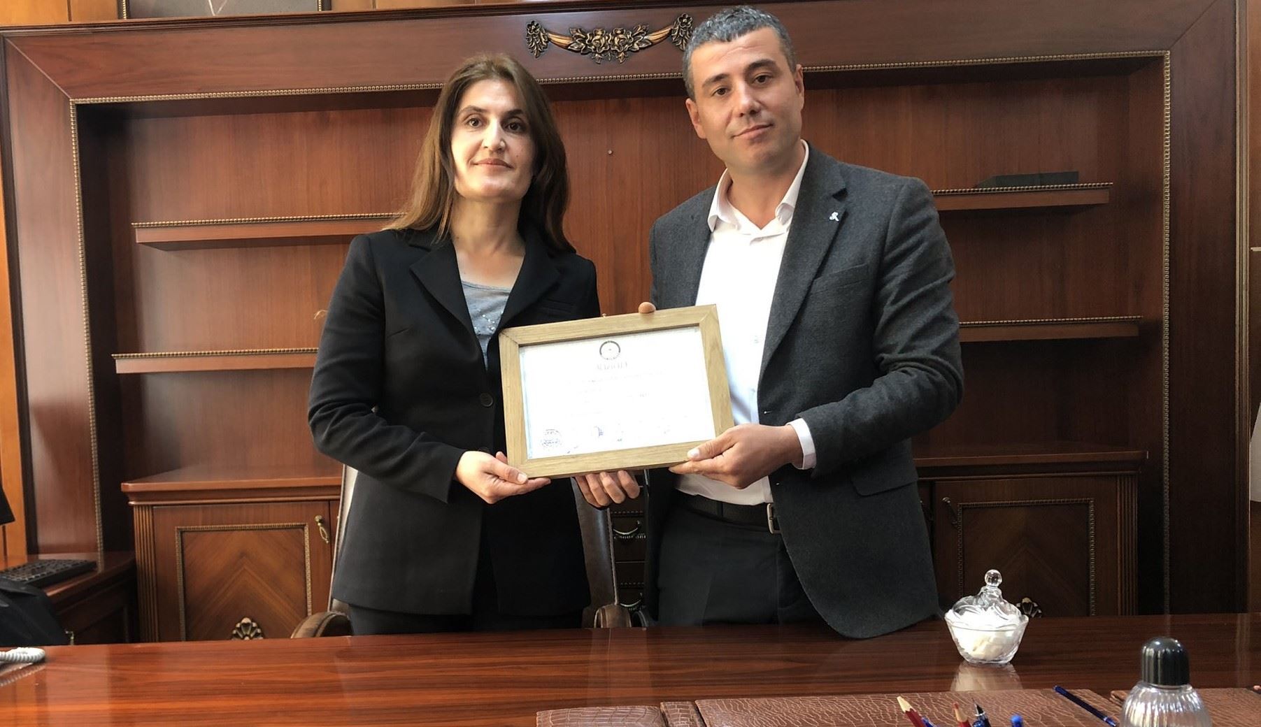 Ayvaz Hazır(sağda)