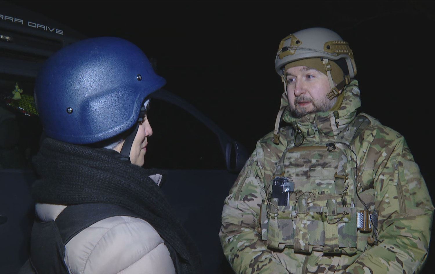 تیمەکانی بەرگریی ئاسمانی هەوڵی خستەخوارەوەی دەدەن.