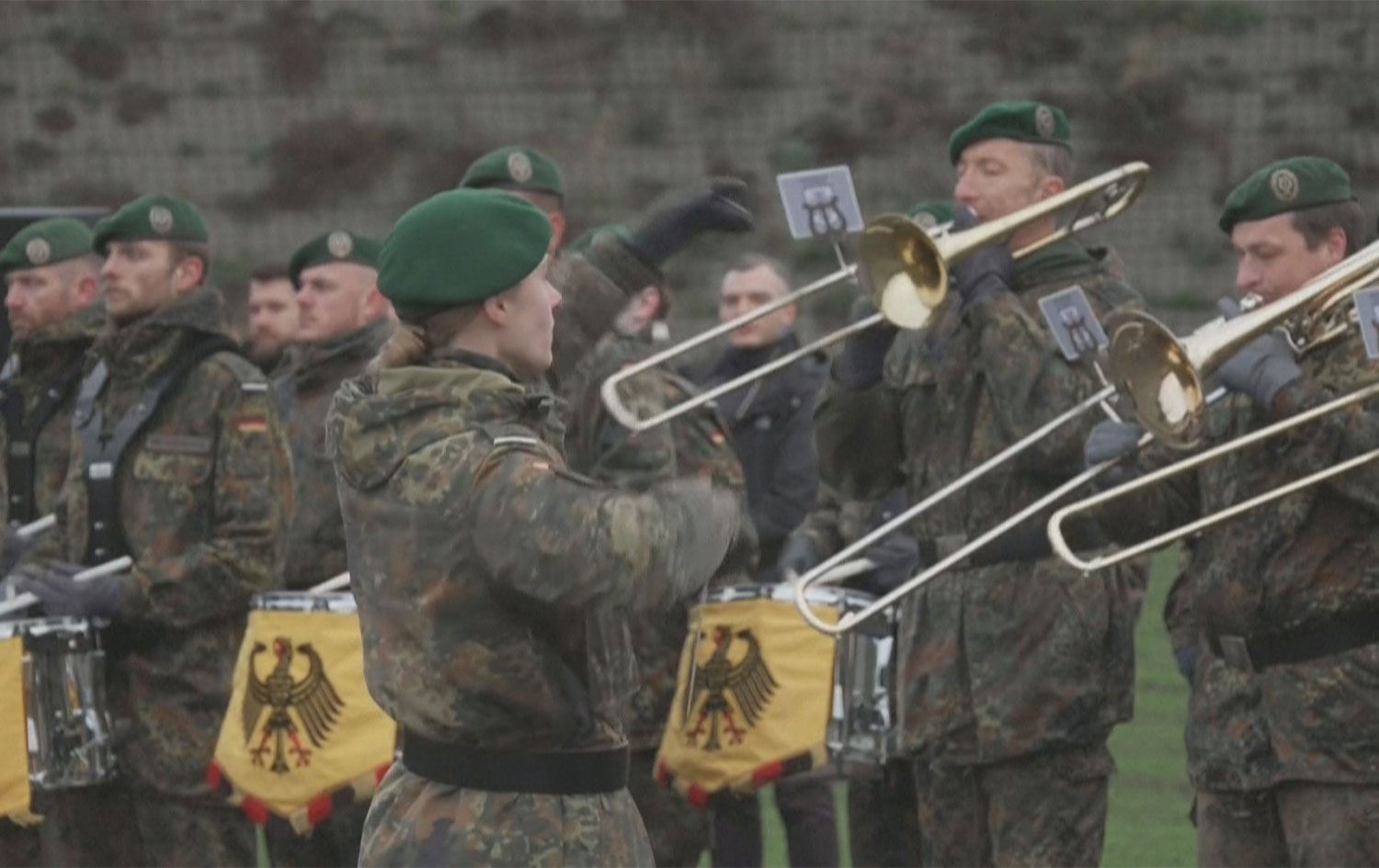 لە ئەڵمانیا گەنجان دژى گەڕاندنەوەى خزمەتى سەربازی خۆپیشاندان دەکەن