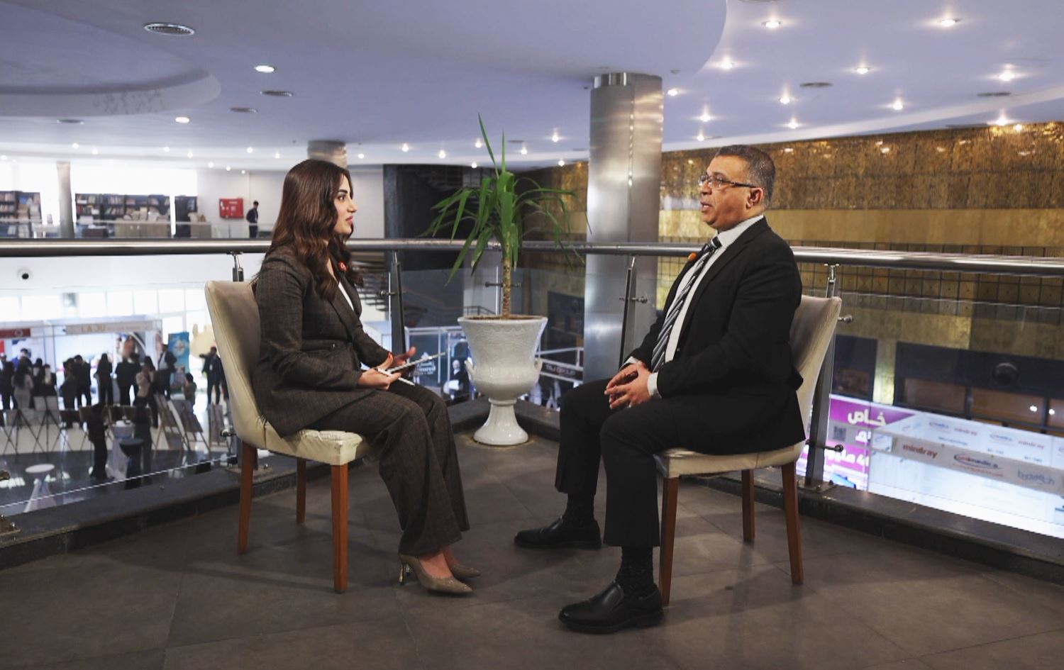 د. نیاز ئەحمەد - دکتۆر لونا خالید