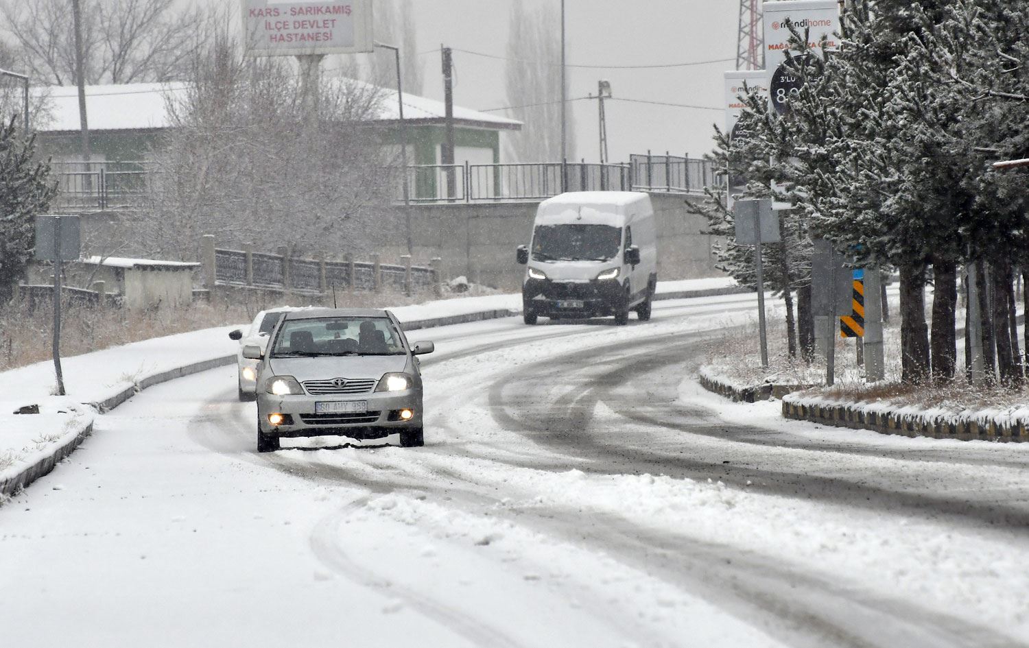 Li navenda Qersê berf dibare / Wêne: AA