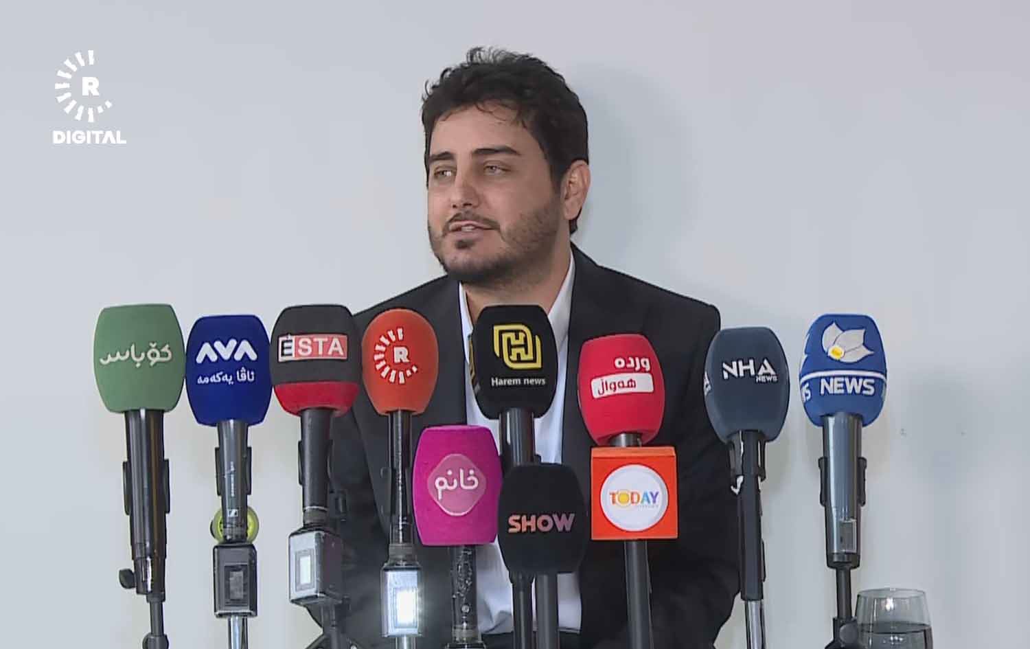 شاباز زەمانی: چوار ساڵ سەرقاڵی ئامادەکردنی ئەلبوومی (یەکپارچە) بووین