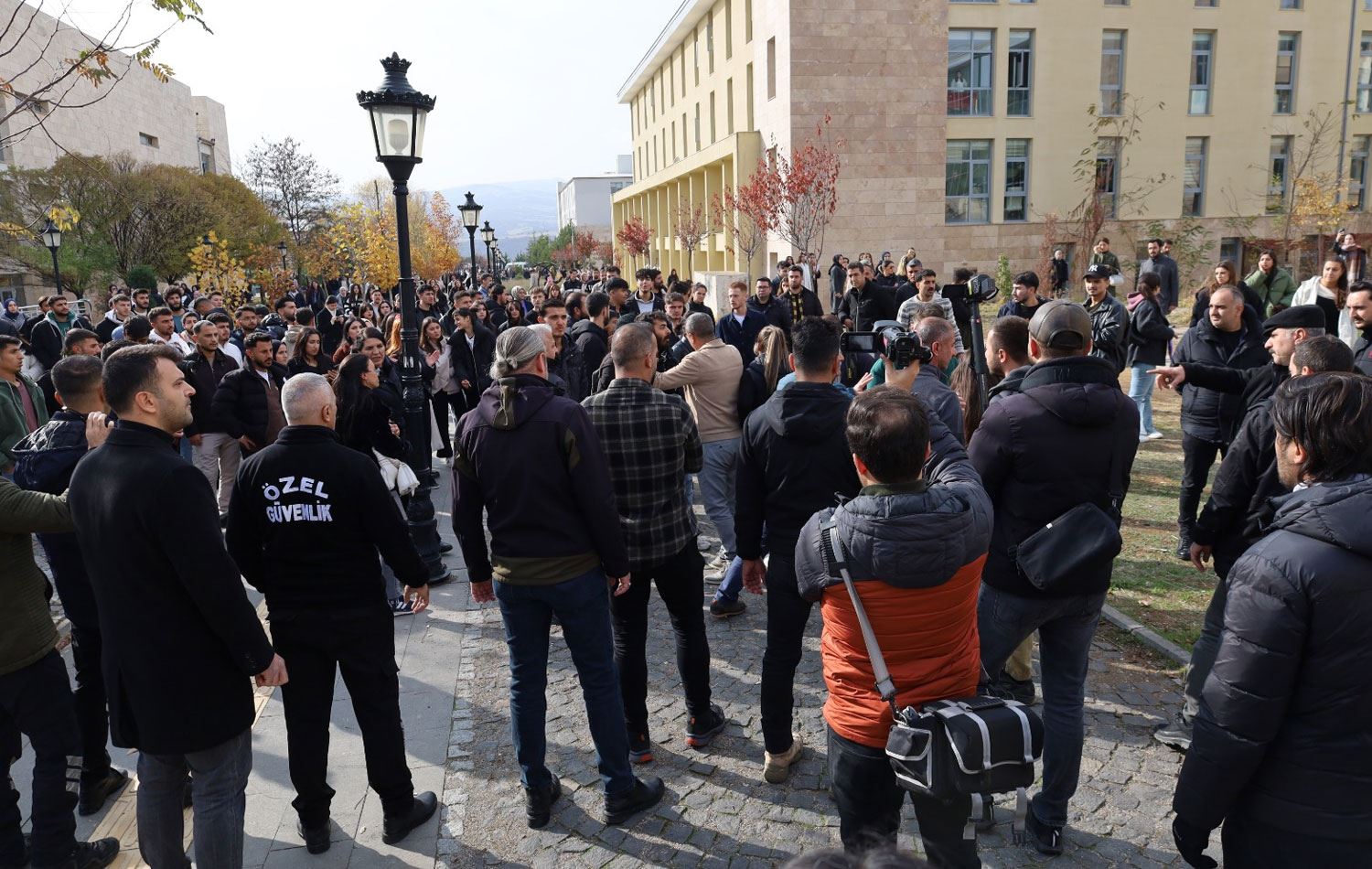  Öğrencilere güvenlik güçleri müdahale etti. / Foto: Ali Haydar Gözlü / Dersim