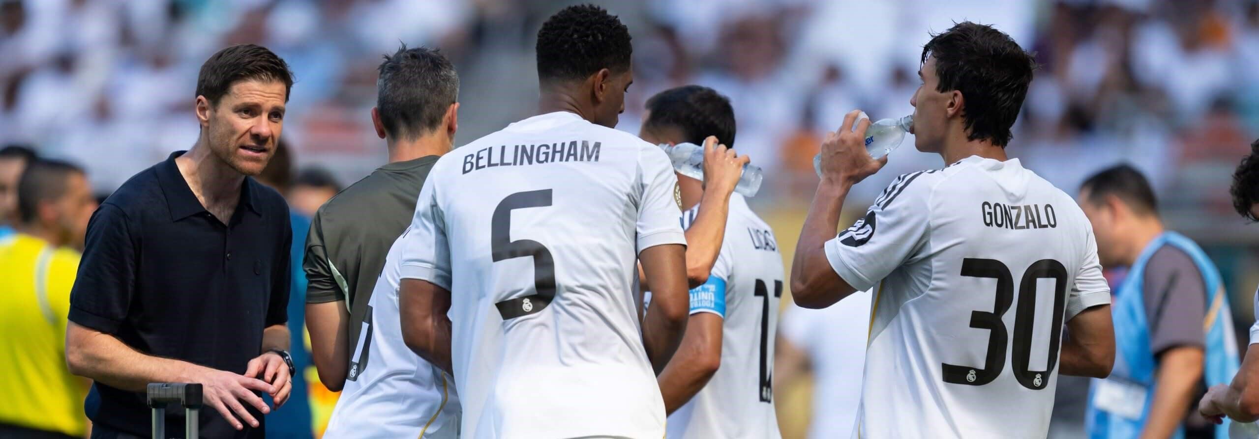 ئەلۆنسۆ و یاریزانانی ریال مەدرید