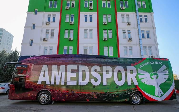 DTSO, Amedspor’a 22 milyon TL değerinde otobüs hediye etti. / Foto: Rûdaw
