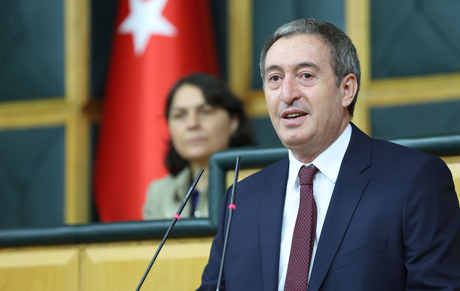 Tuncer Bakırhan:

Son aşamaya geldik, şu anda yapılacak tek şey yasaların çıkmasını sağlamak

100 yıllık bir mesele halloluyor

Sayın Bahçeli’nin çıkışı devrimsel bir çıkıştır

Türkiye, Suriye’de kesinlikle kapsayıcı olmalı