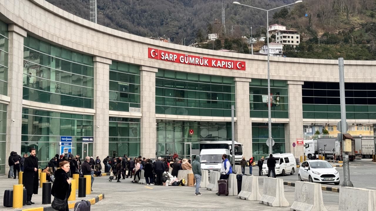 Gürcistan-Türkiye arası geçişlerde yeni dönem!