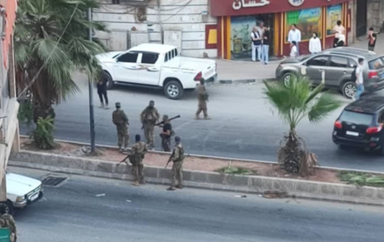 حصار خانق يهدد الحياة في الشيخ مقصود والأشرفية 