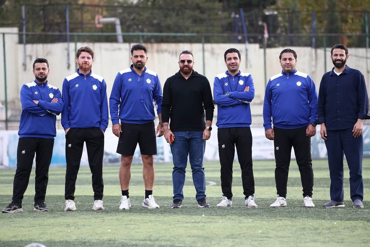 دەستەی کارگێڕیی و هونەری یانەی ئاکرێ