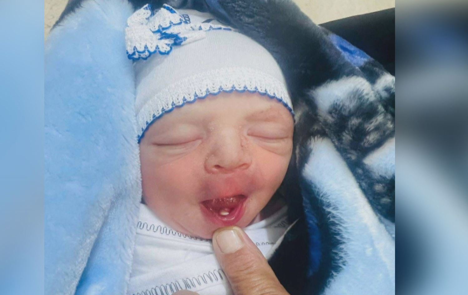 وێنەی منداڵەکە