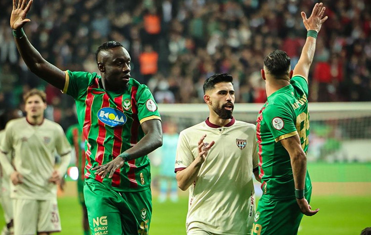 Iğdır'ın beraberliği Amedspor'u lider yaptı