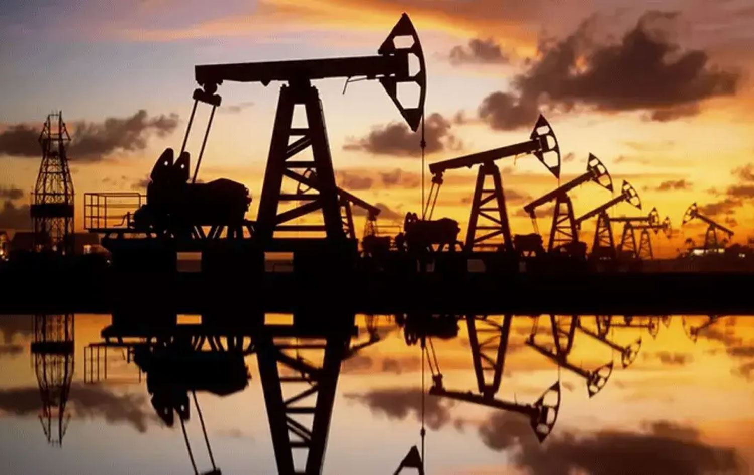 Parzûngehên petrolê / Wêne: Arşîv 