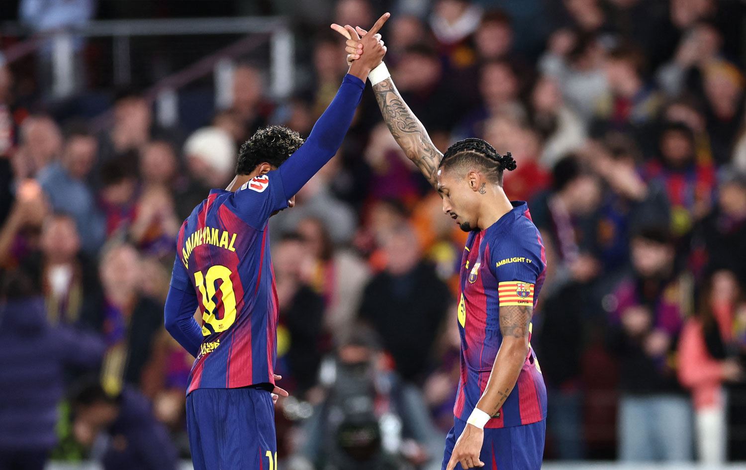 Kêfa Raphinha û Lamine Yamal a piştî golê / Wêne: AFP