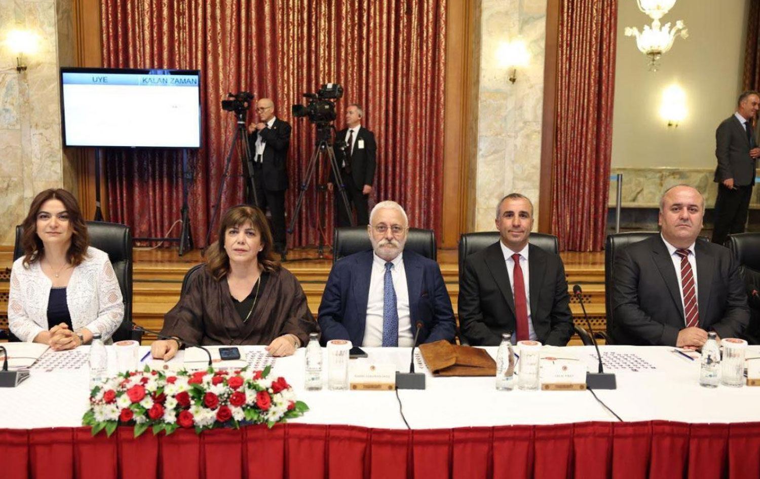 Milli Dayanışma, Kardeşlik ve Demokrasi Komisyonu’nun DEM Partili üyeleri 