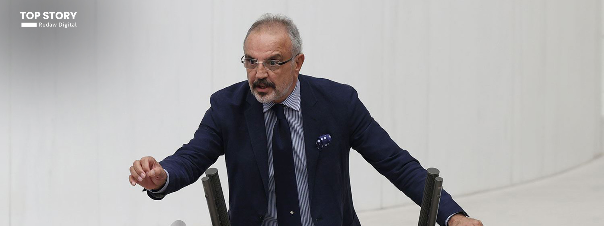 سرری ساکک بۆ ئیی پارتی: بۆچی رێز لە هەموو ئاڵاکان دەگرن و کاردانەوەتان بەرامبەر ئاڵای باشووری کوردستان هەیە