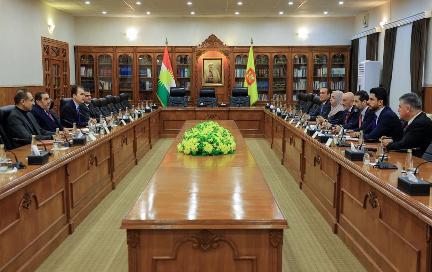 دیمەنی کۆبوونەوەی ئەمڕۆی پارتی و یەکێتی لە پیرمام