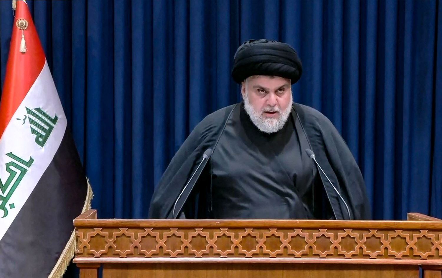 سەدر سەرایا سەلامی سڕکرد و بارەگاکانی لە بەسرە و کوت داخست