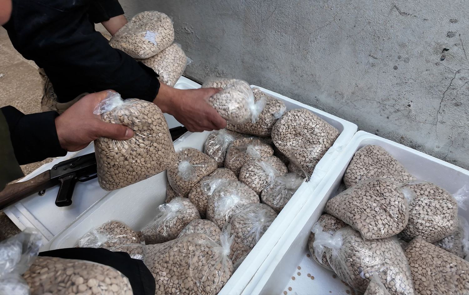 المواد المخدرة التي ضبطتها قوات الأمن السورية في محافظة حماه