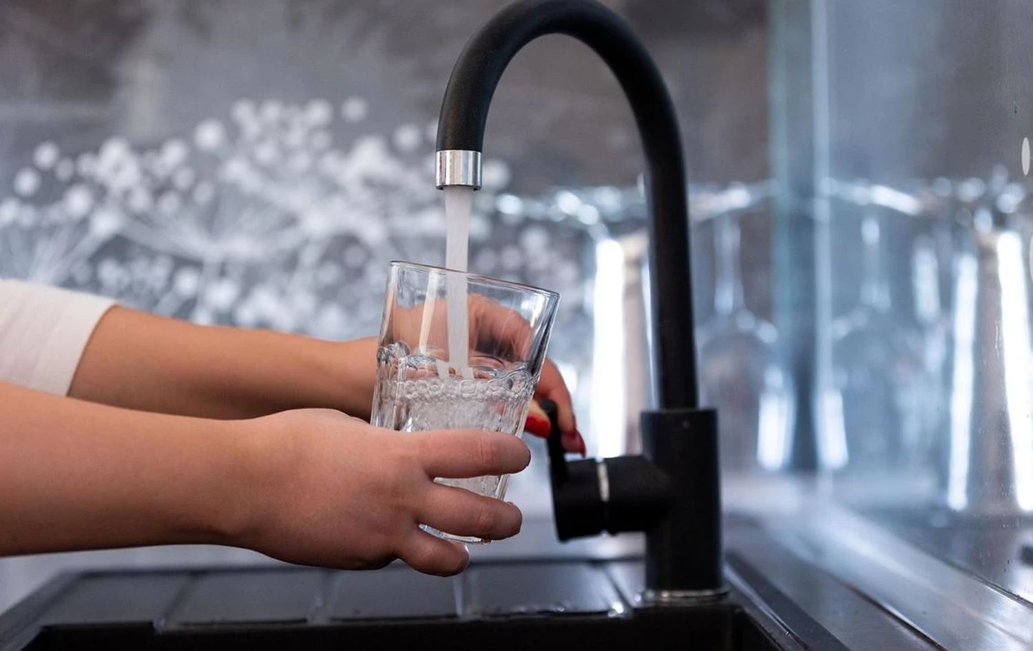 Li Xarpêtê av ji sedî 40 biha bû