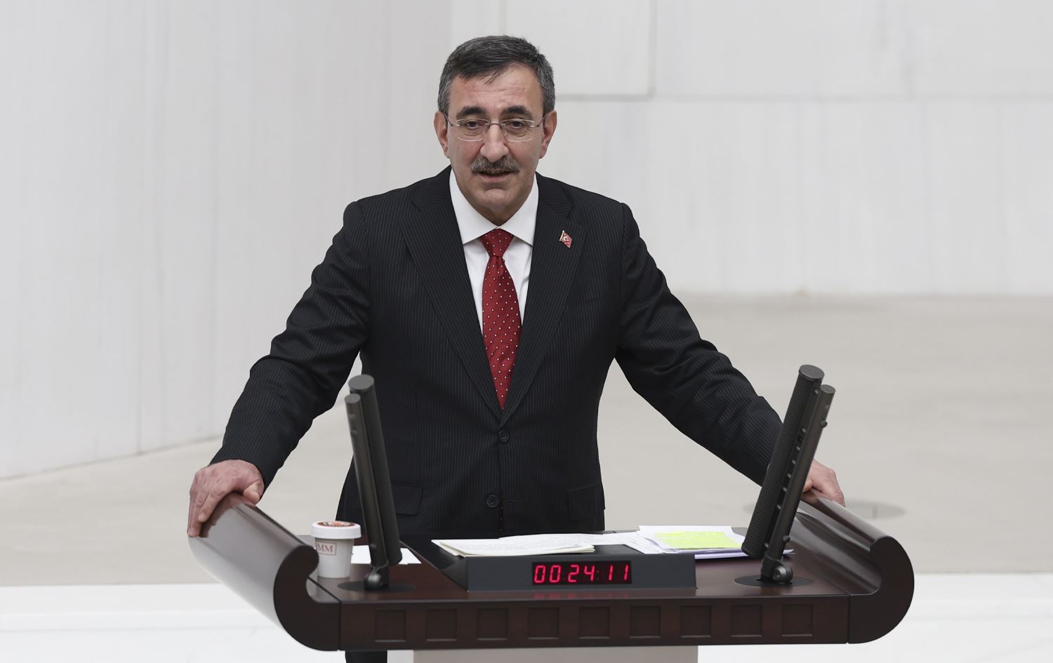 یاریدەدەری سەرۆککۆماری تورکیا بۆ دەم پارتی: گەلی کورد پشتیوانی بۆچوونتان ناکات