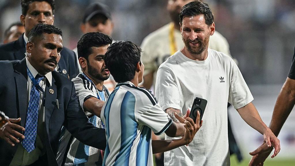 Arjantinli süperstar Lionel Messi'nin 14 yıl aradan sonra Hindistan'a gitti