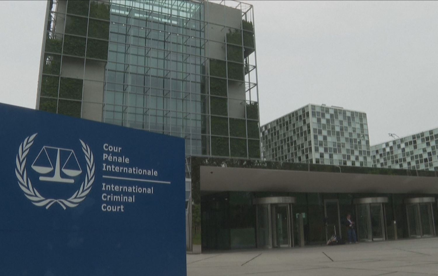 ئەمریکا سزای بەسەر دوو دادوەری دیکەی دادگەی نێودەوڵەتیی تاواندا سەپاند