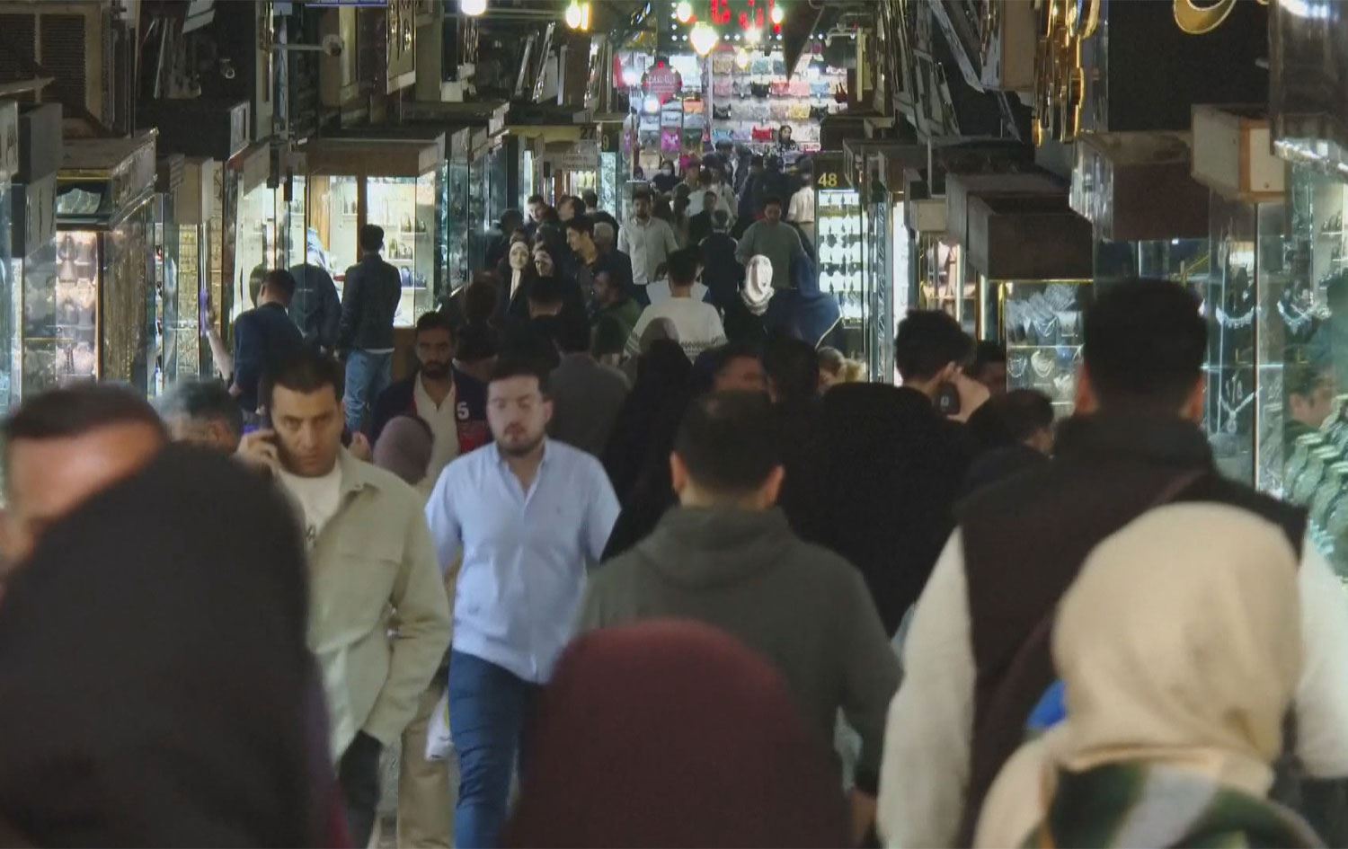  هەڵاوسانی بازاڕ خەڵکی ئێرانی ماندوو کردووە.