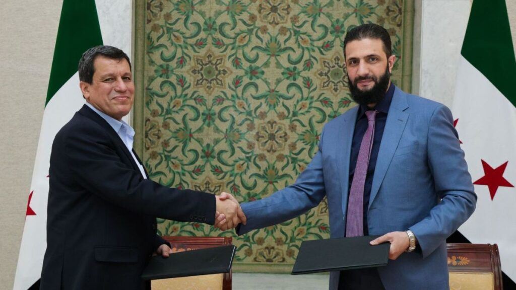 Syrian President Ahmed al-Sharaa agrees with Mazloum Abdi on integrating the SDF into Syrian state institutions on March 10, 2025. File photo: Syrian Presidency