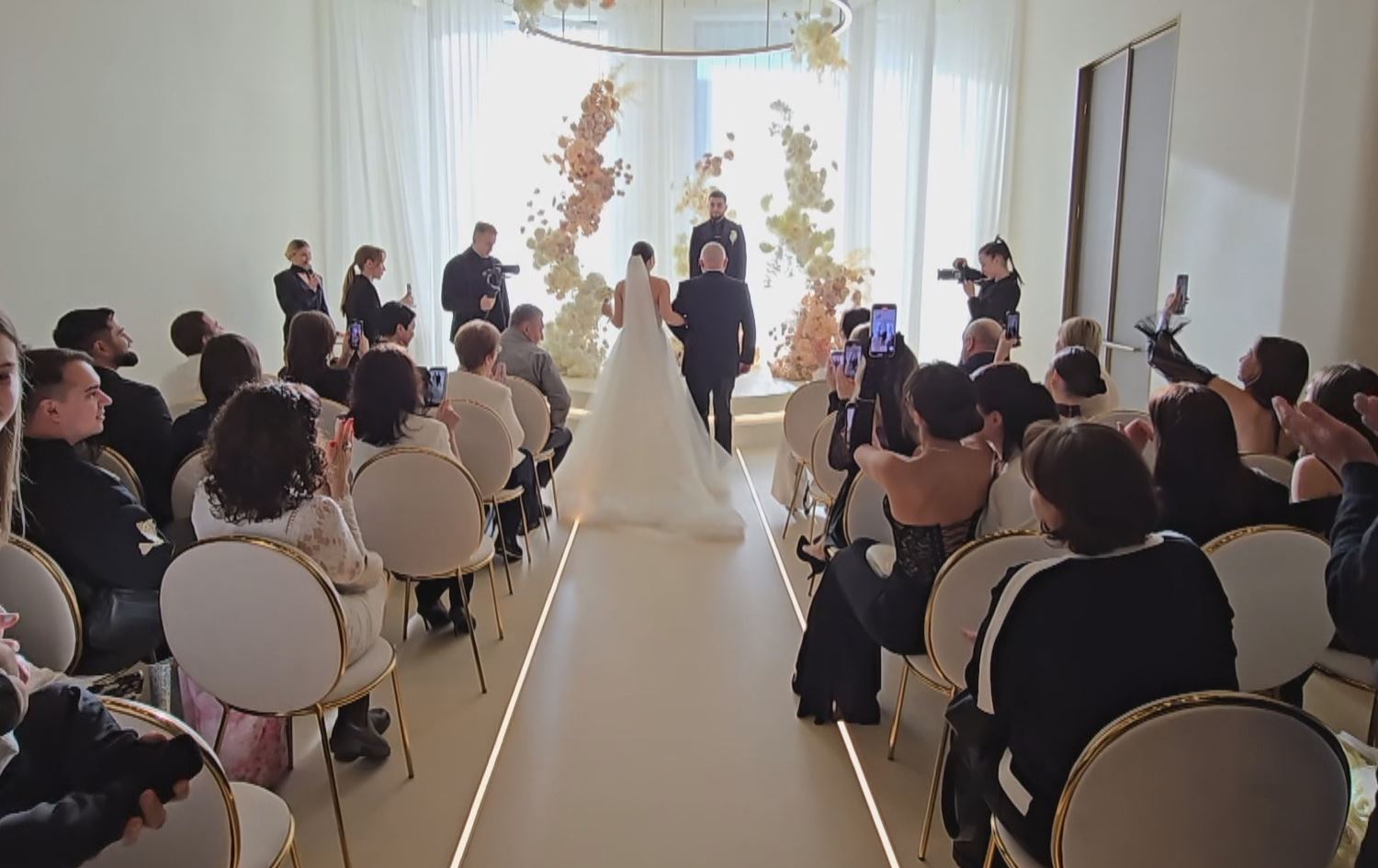 کێێڤ بووەتە شوێنی بەیەکگەیشتنی ئەو کەسانەی دەیانەوێت هاوسەرگیری بکەن