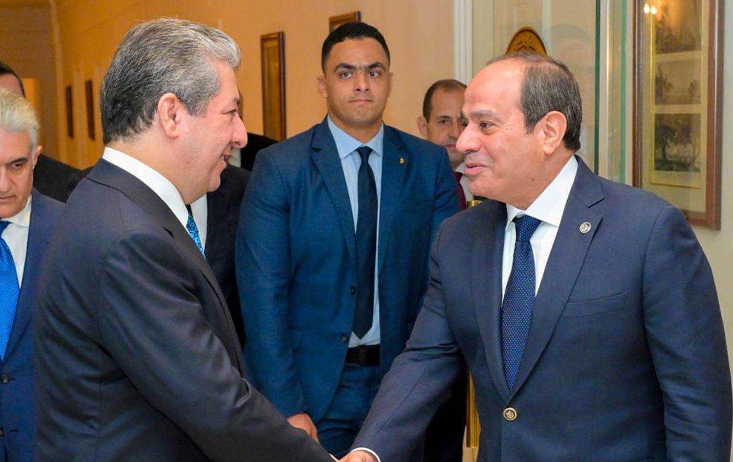 الرئيس المصري عبد الفتاح السيسي ورئيس حكومة اقليم كوردستان مسرور بارزاني
