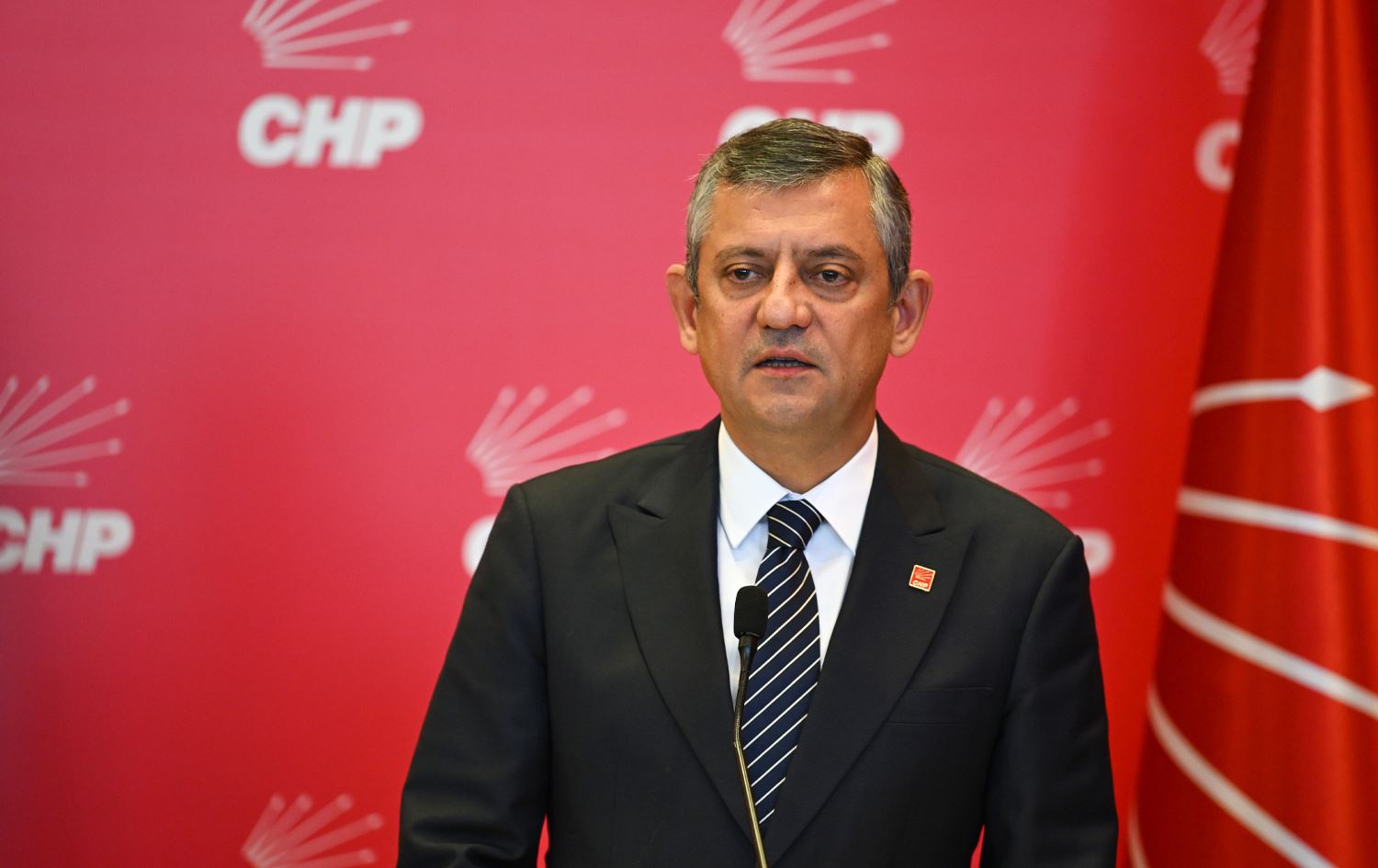 ئۆزگور ئۆزەل: لە تورکیا و سووریا هیوای ئاشتی بۆ کورد و تورک دەخوازین