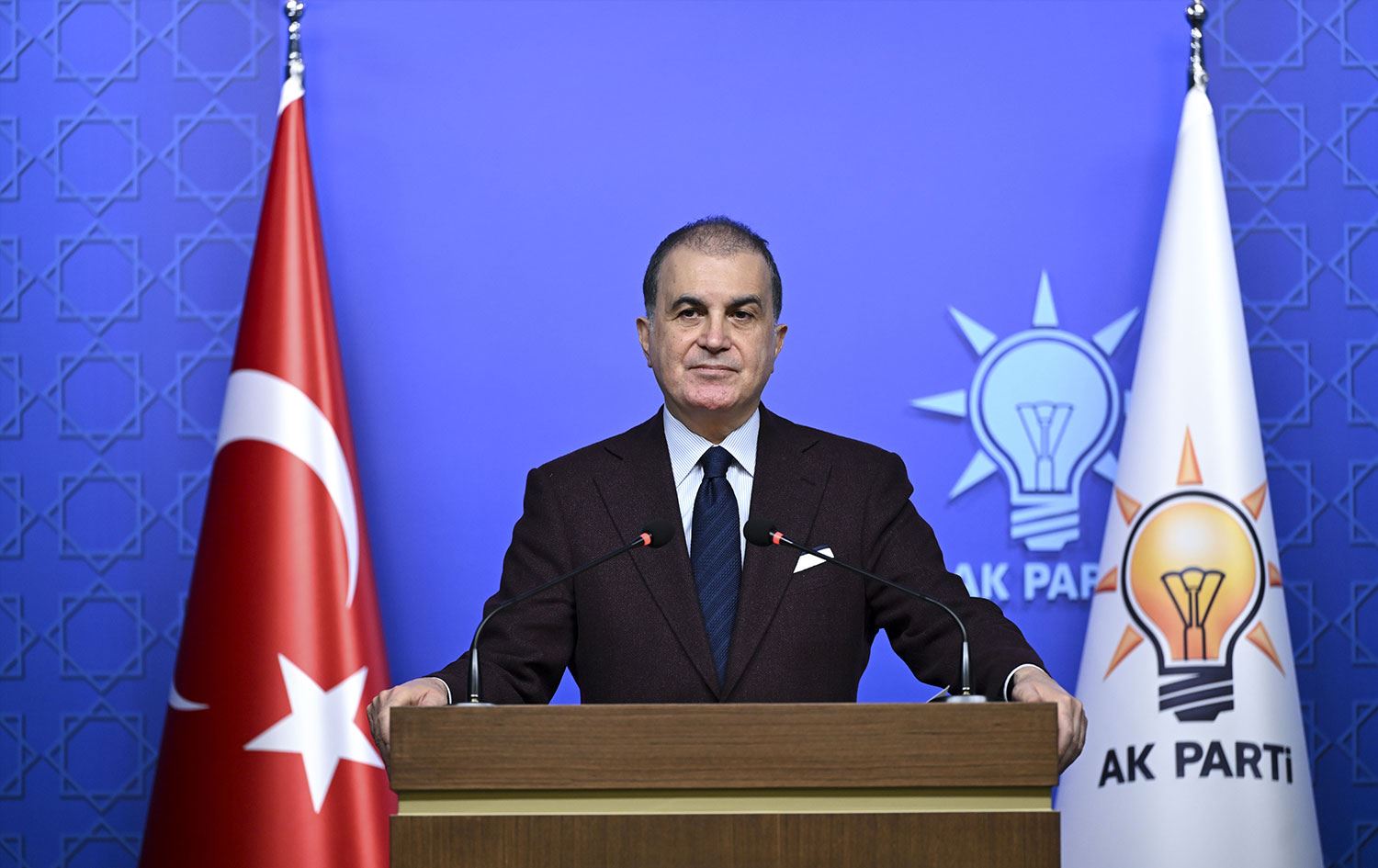 AK Parti Sözcüsü Ömer Çelik