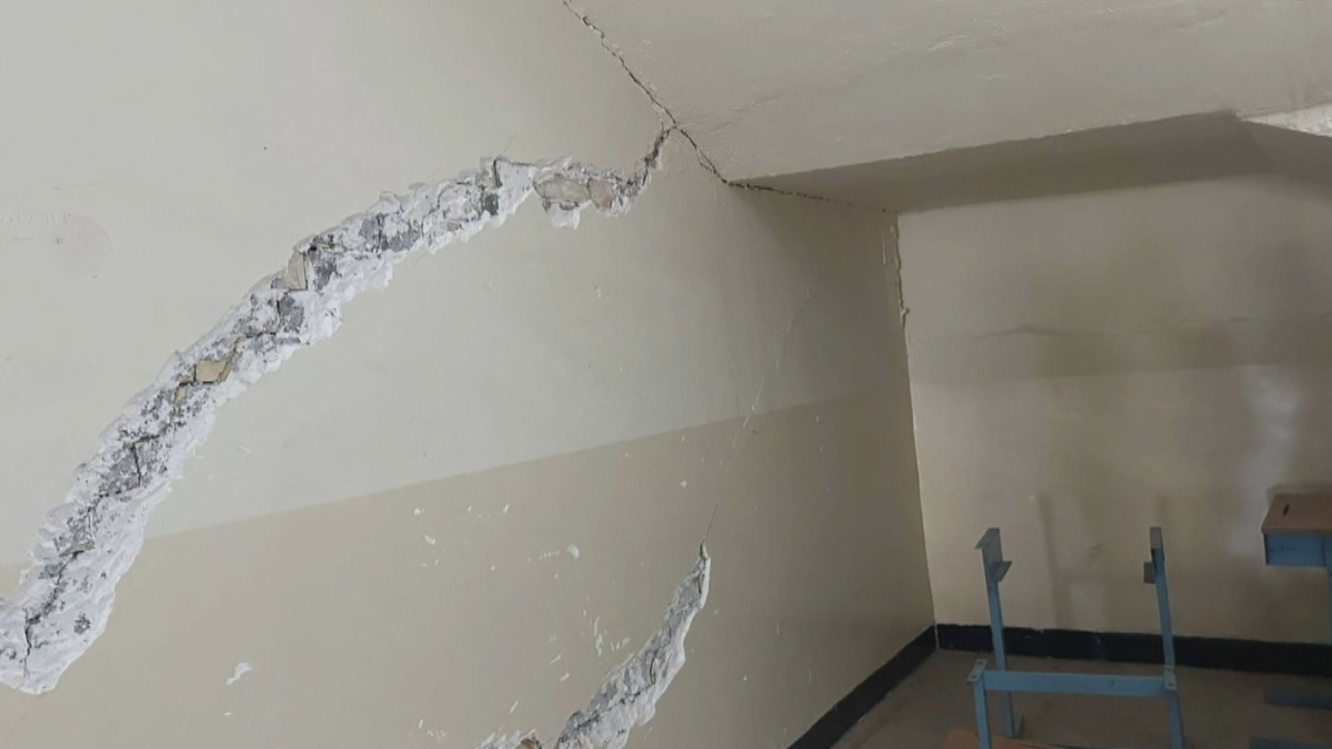 17 قوتابخانەی دەربەندیخان مەترسیی رووخانیان هەیە