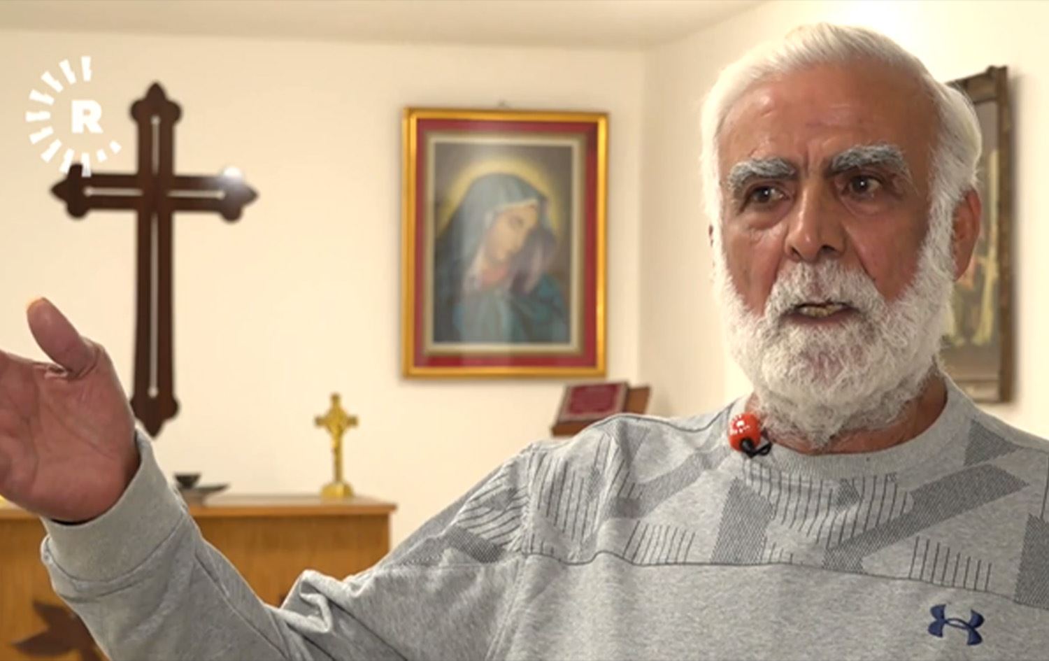 عامر جميل مشرف كنيسة "أم المشورة" في بعقوبة