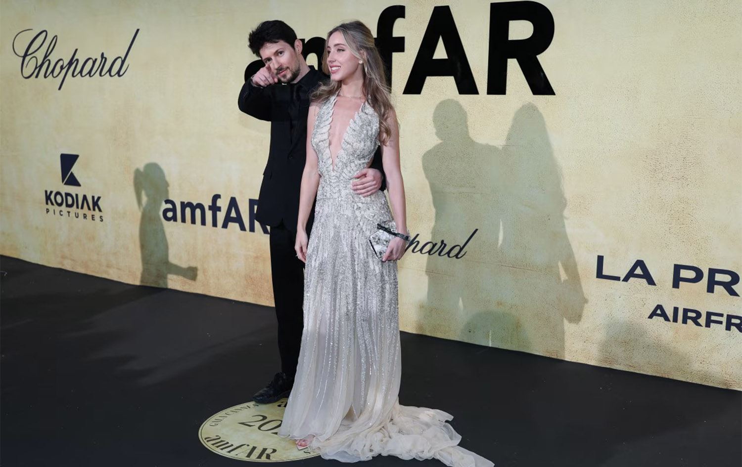 پاڤێڵ دورۆڤ و خۆشەویستەکەی