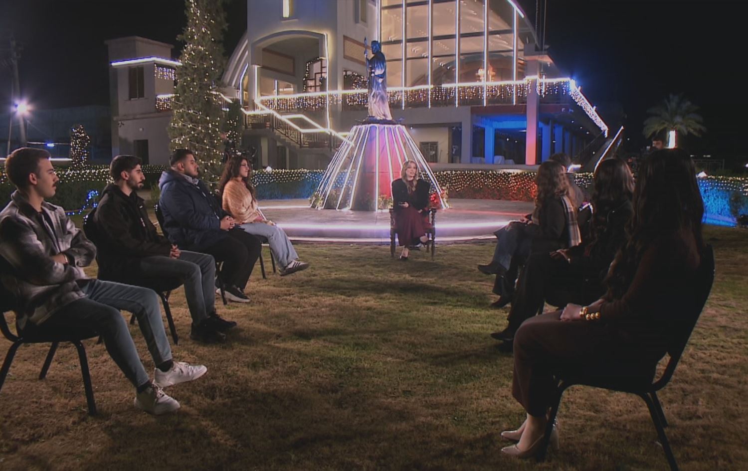 شباب في إقليم كوردستان: أعياد الميلاد تجمع الفرح والتفاؤل بمستقبل أفضل