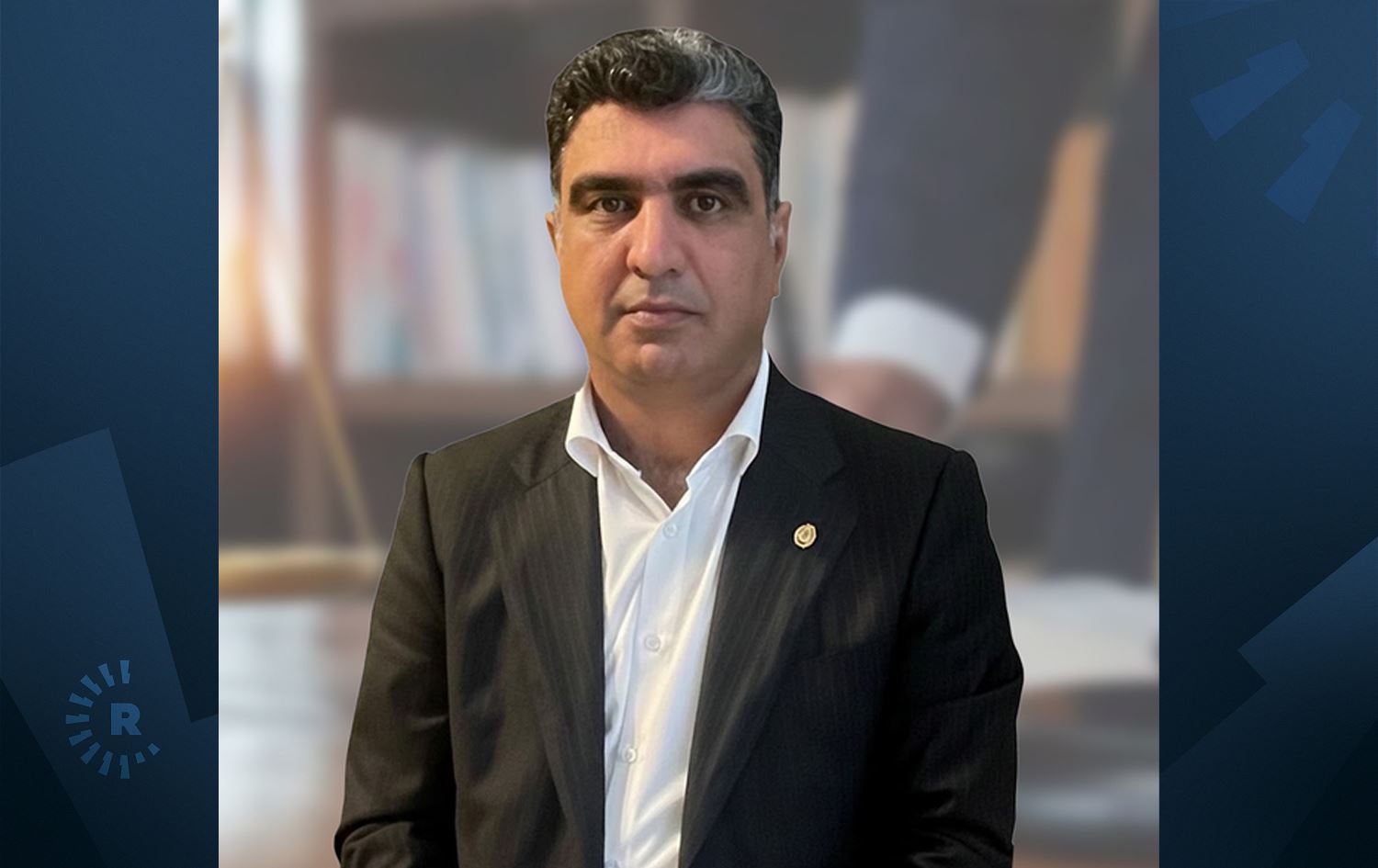 خوسرەو عەلیکوردی.