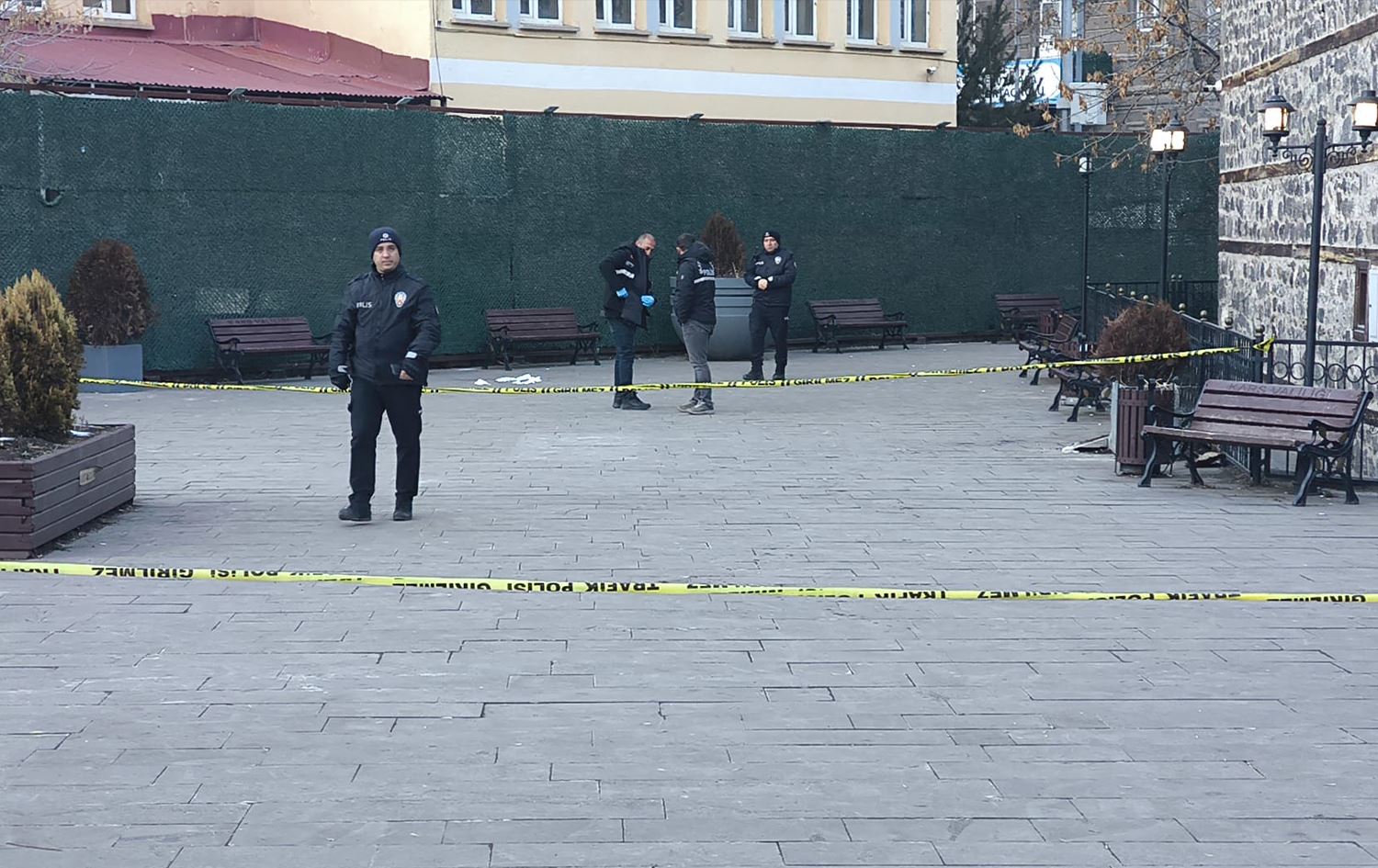 Polîs li cihê bûyerê ne\ Wêne: AA