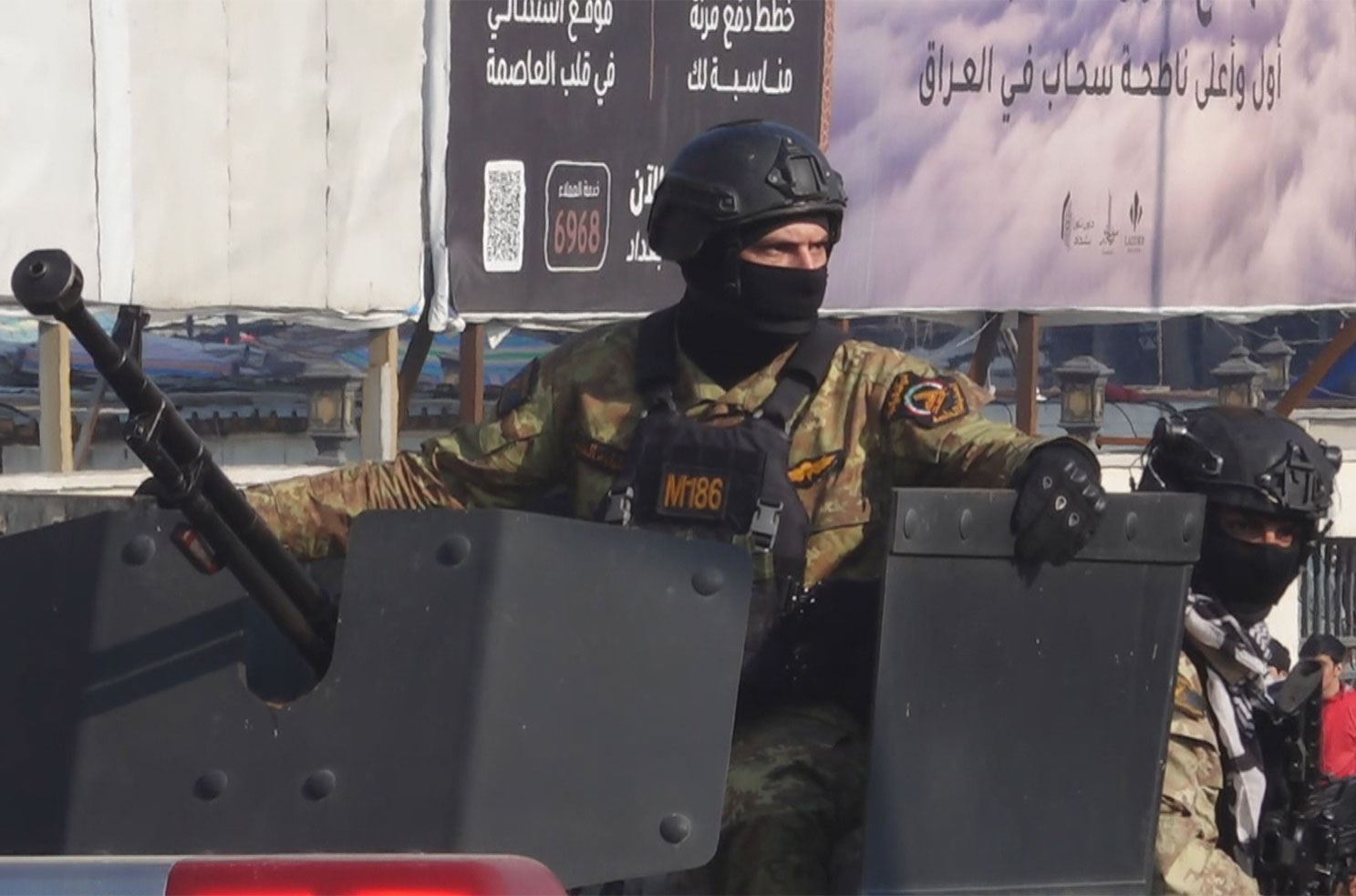 لە گۆڕەپانی تەحریرەوە حەشد وەڵامی ئەمریکا دەداتەوە: دەستوەردان رەتدەکەینەوە