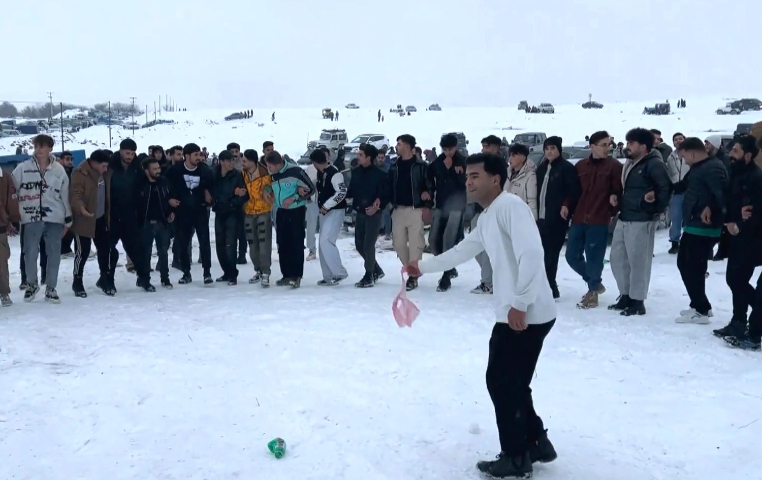 دڵخۆشی و هەڵپەڕکێی خەڵکی ورمێ لەنێو بەفر