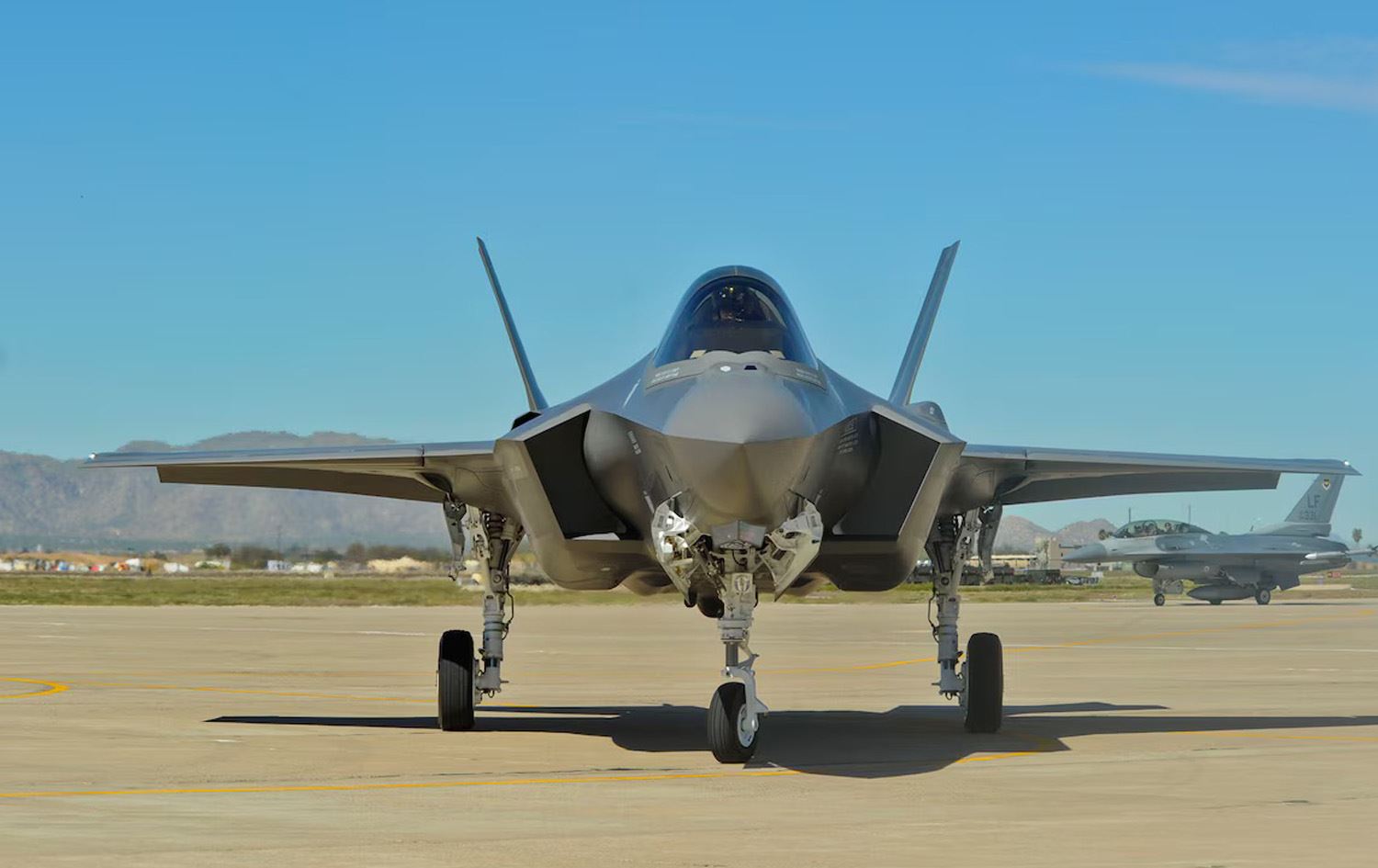 فڕۆکەی جەنگی F-35ـی ئەمریکی