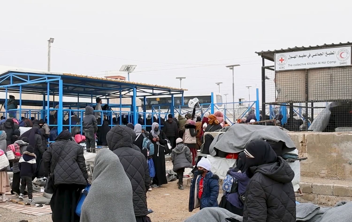 عودة لاجئين عراقيين من مخيم الهول السوري