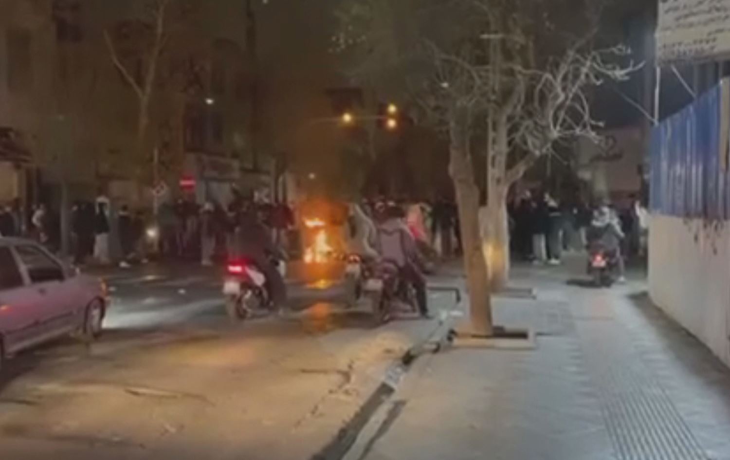 سوپای پاسداران: لە خۆپێشاندانی ئەمڕۆی مەلەکشا پێکدادان روویداوە