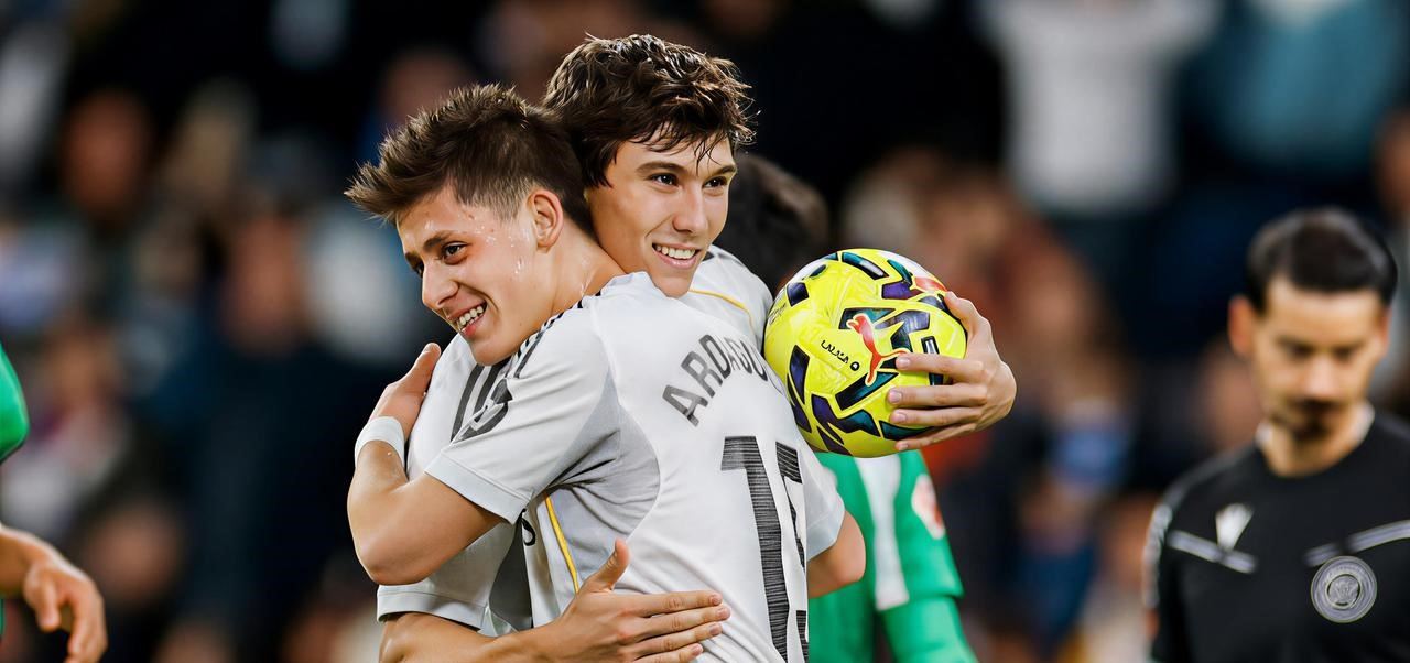 دیمەنێکی یارییەکە