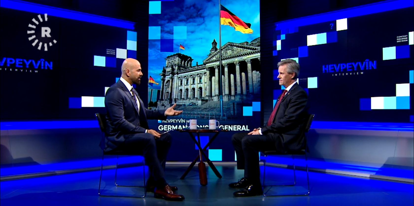 جانب من اللقاء الذي أجراه شاهو أمين 