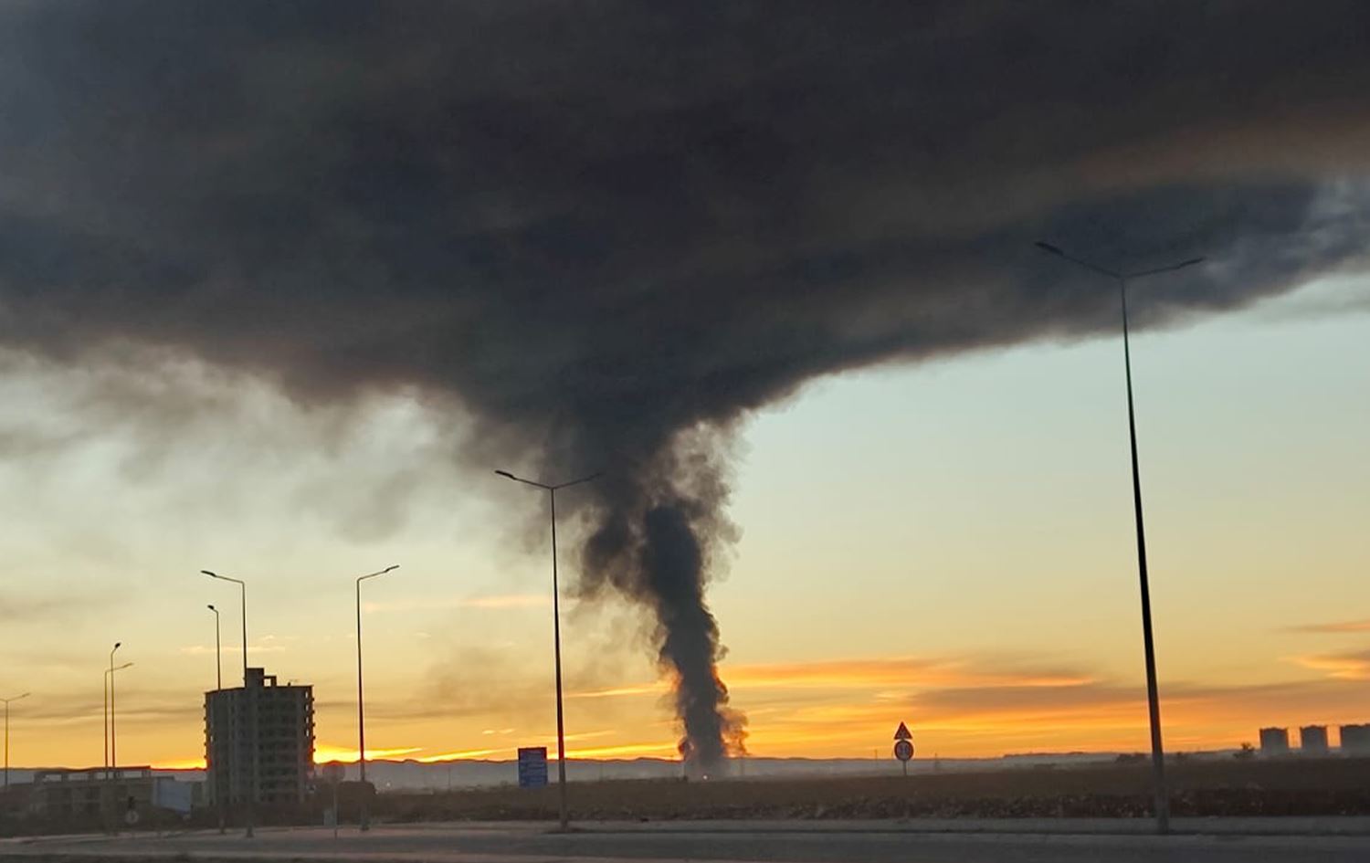 حريق كبير بمصنع في أربيل