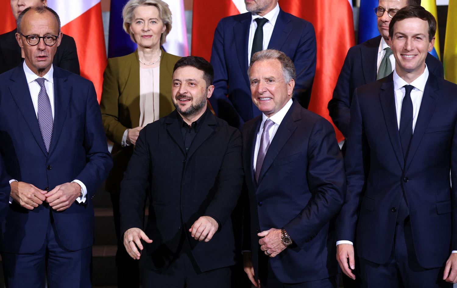 Ukrayna'nın müttefikleri ve ABD heyeti, 'güvenlik garantileri' için Paris'te bir araya gelecek