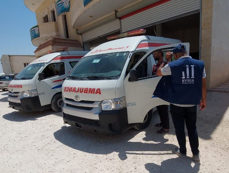 ژمارەیەک ئامبوڵانس لە حەلەب، وێنەکە لە ئەرشیڤەوە وەرگیراوە