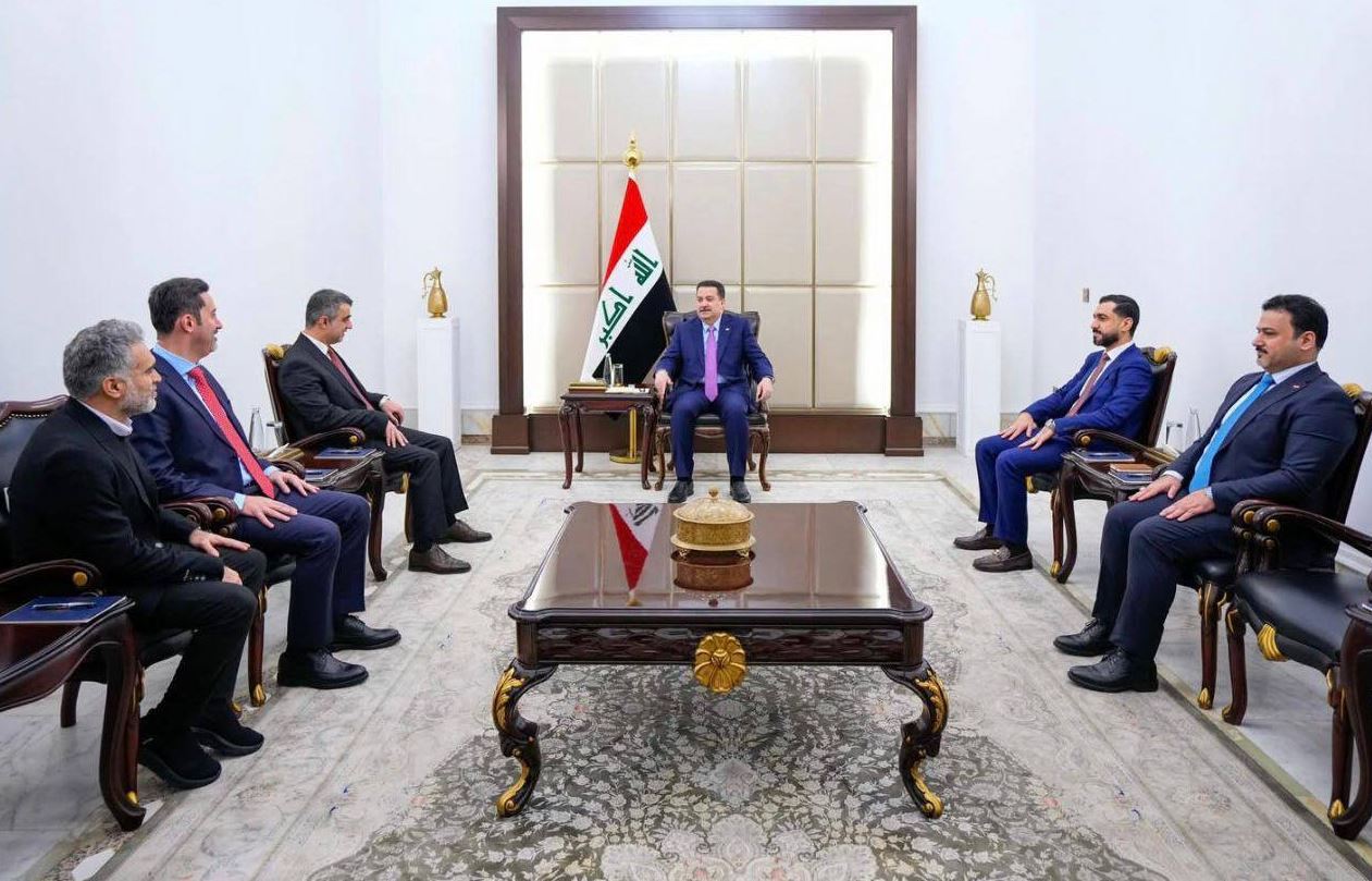 لقاء رئيس الوزراء العراقي محمد شياع السوداني مع مقرر تيار الموقف علي حمة صالح والوفد المرافق له
